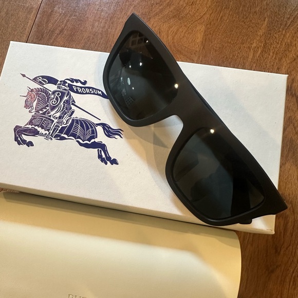 Burberry Accessories - New Burberry Matte Black Sunglasses